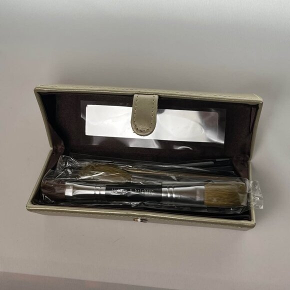BareMinerals 4 piece brush set with gold box mirror carry case - Picture 2 of 4